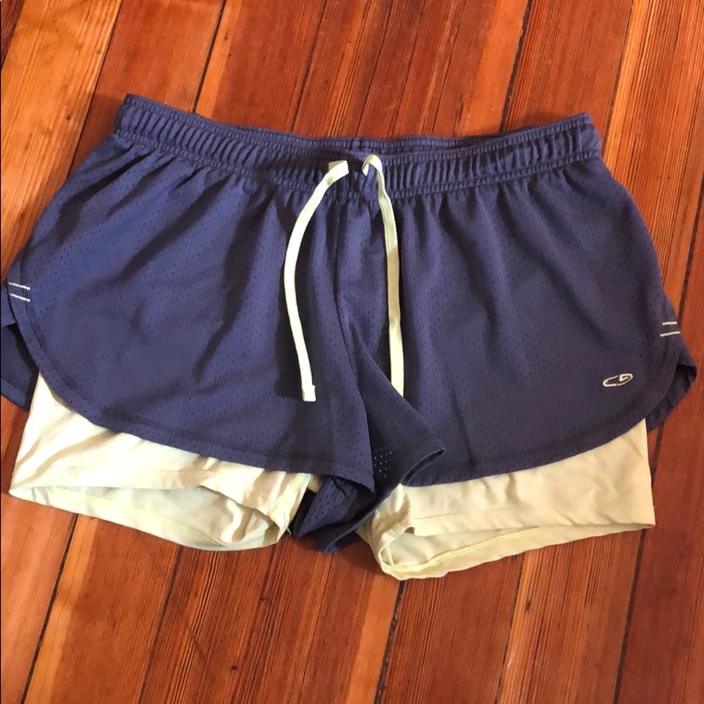 Champion running shorts- size L